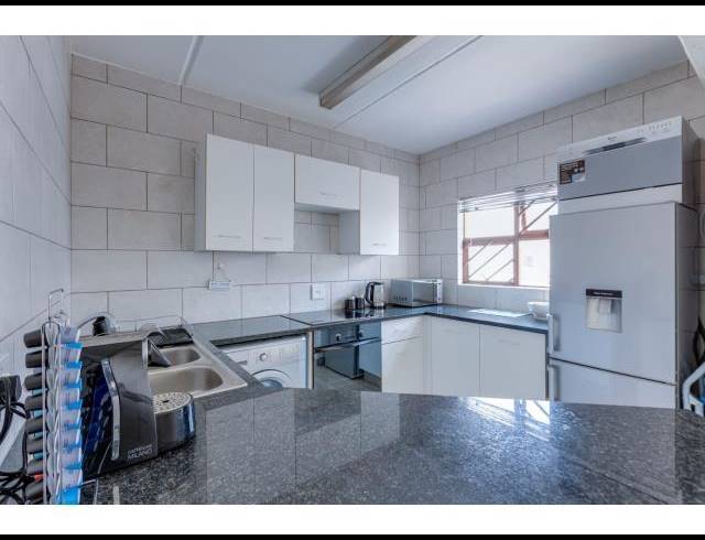 1 BEDROOM PROPERTY TO RENT IN MORNINGSIDE